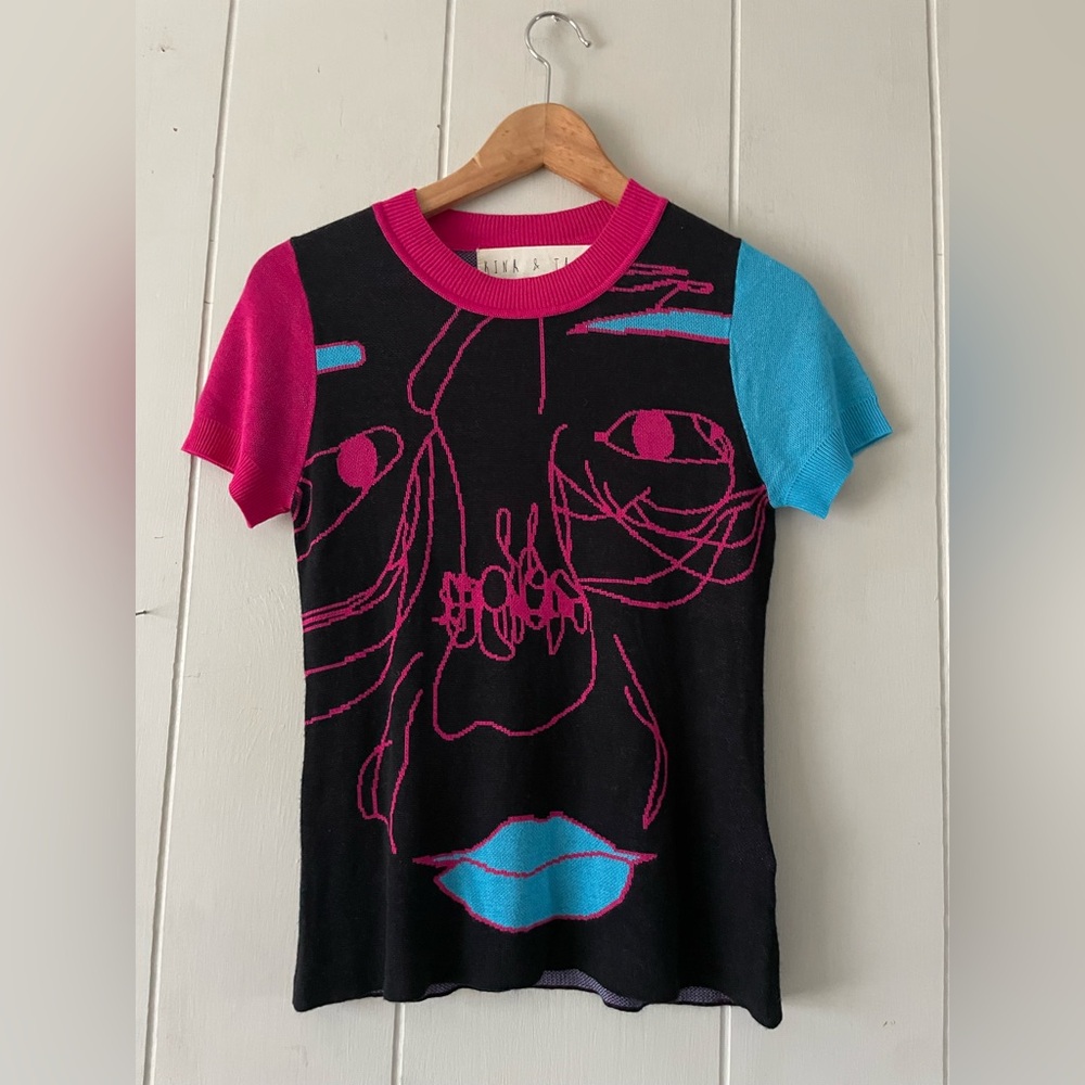 Kina And Tam THE SUPEREGO KNIT TOP Size XL Colorful Abstract Art Short sleeve